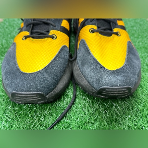 Adidas Men's Size 11.5 ZX Boost 22 Lifestyle Black Orange Sneaker Trainer - Picture 4 of 7